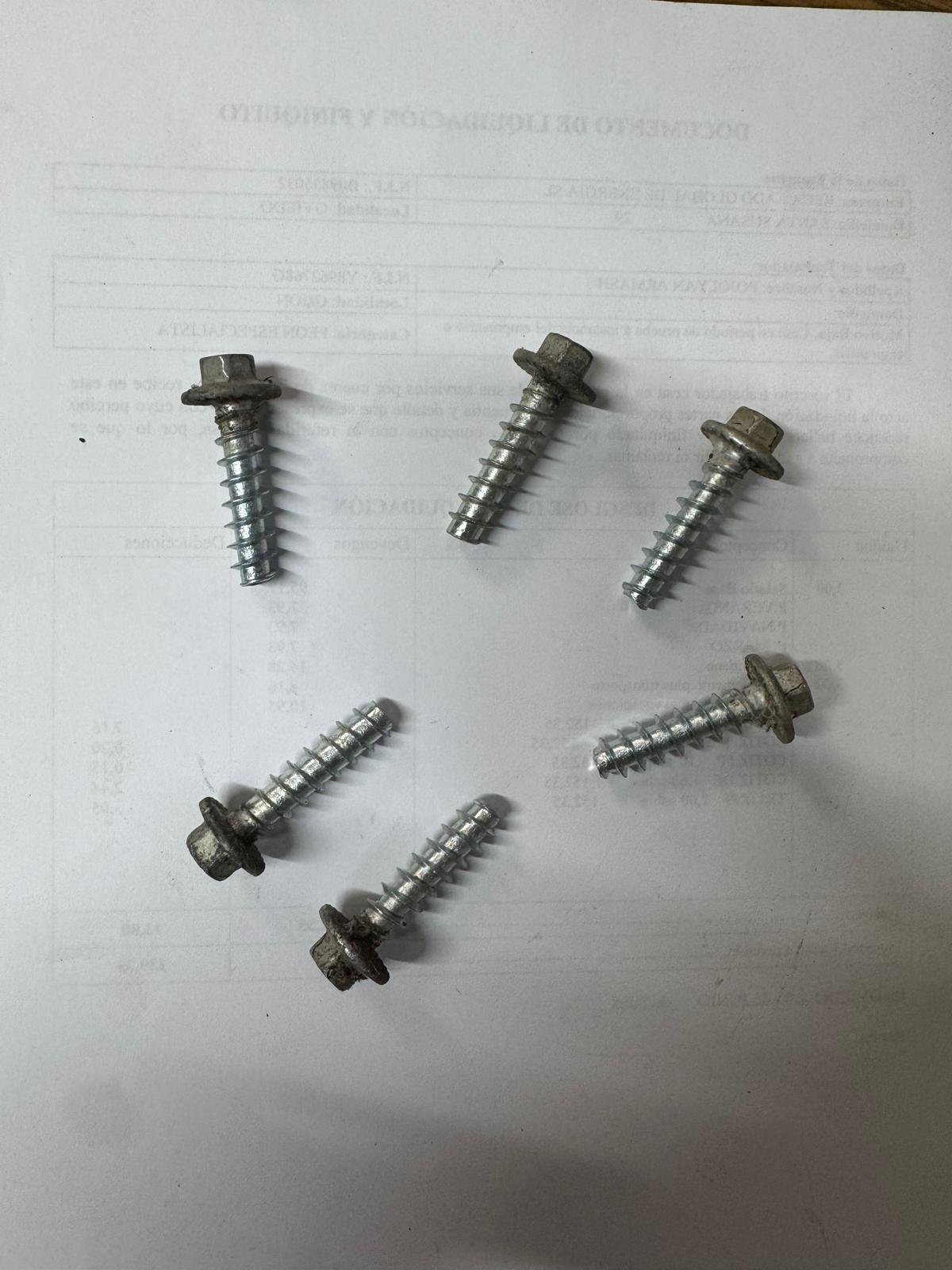 Tornillos usados